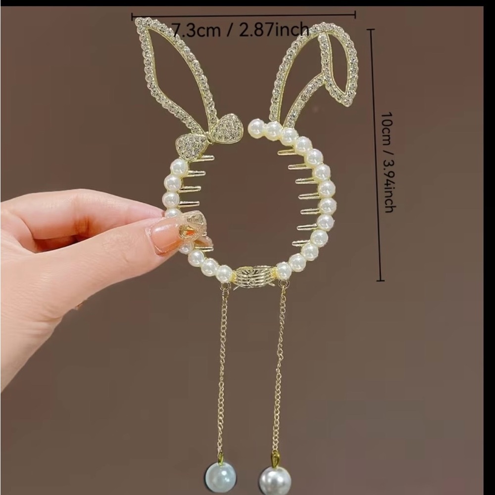 Bunny 🐰 hair accessorie - Picture 4 of 4